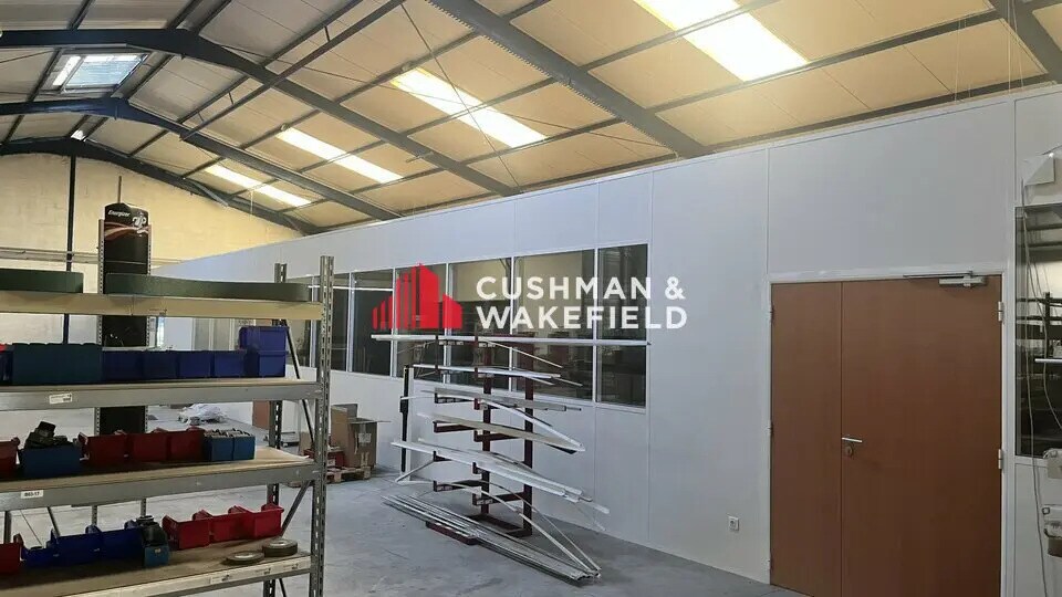 Local d’activités dans Colomiers à louer - Photo intérieure – Image 2 sur 6