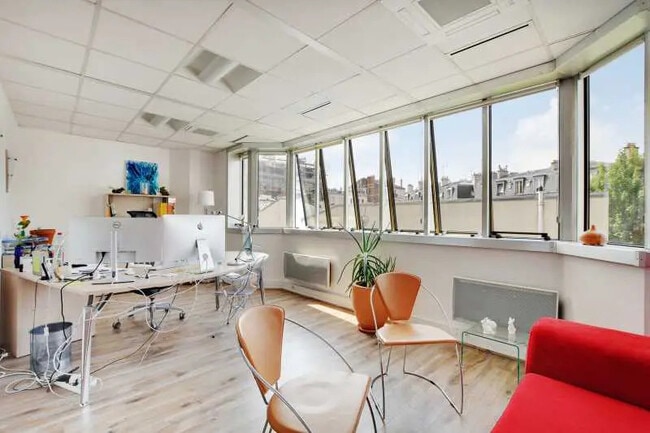 Plus de détails pour Bureau à louer