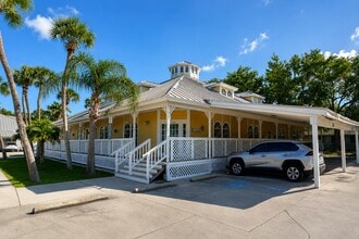 1342 Colonial Blvd, Fort Myers, FL à louer Photo intérieure– Image 1 sur 10