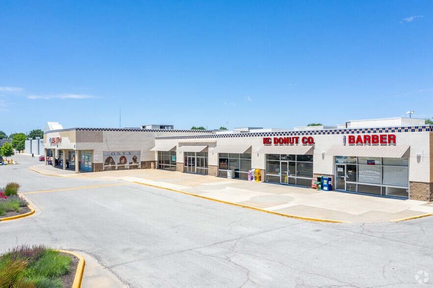 2000-2016 E Santa Fe St, Olathe, KS à vendre - Photo principale – Image 1 sur 6