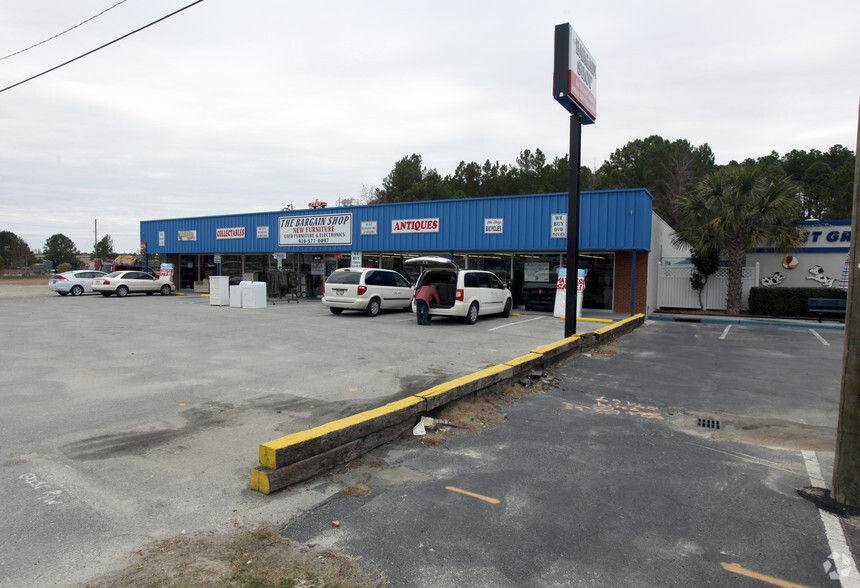 611 Bell Fork Rd, Jacksonville, NC à vendre - Photo de l’immeuble – Image 3 sur 3