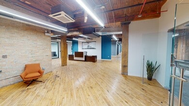 2150 S Canalport Ave, Chicago, IL à louer Photo intérieure– Image 2 sur 18