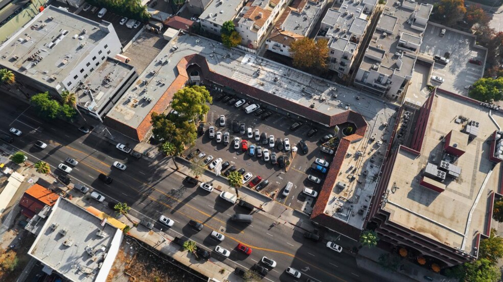 15030 Ventura Blvd, Sherman Oaks, CA à louer - Aérien – Image 3 sur 21