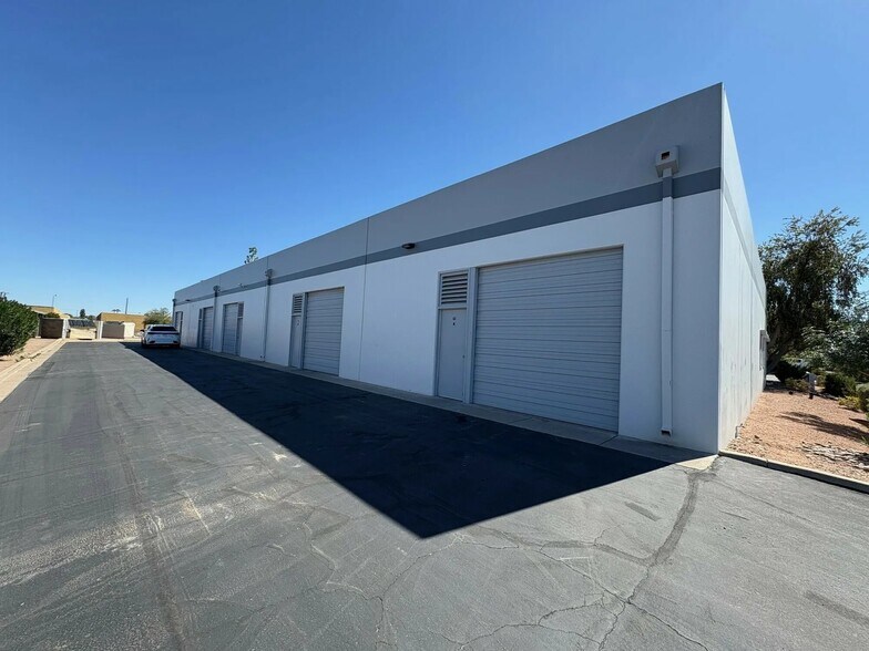 757 N Golden Key St, Gilbert, AZ à louer - Photo de l’immeuble – Image 2 sur 4