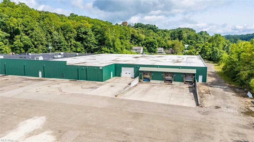 2411 E Wheeling Ave, Cambridge, OH à louer - Photo principale – Image 1 sur 23