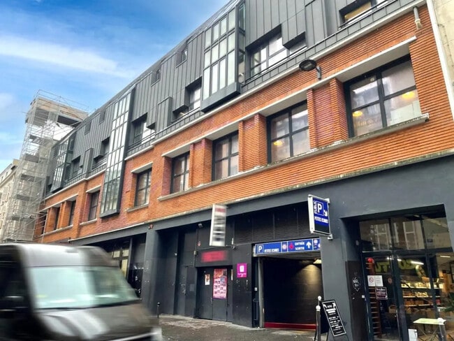 Plus de détails pour 7-9 Rue Des Petites Ecuries, Paris - Bureau à vendre