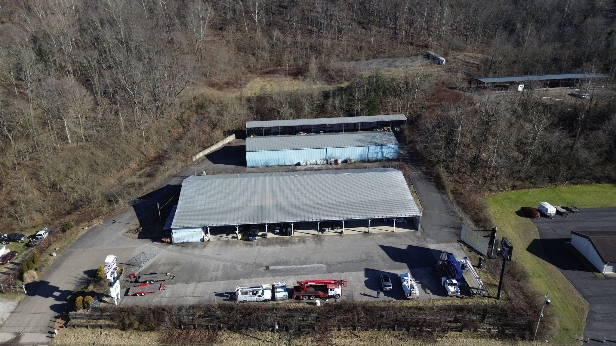 10578 River Rd, Wellsburg, WV à louer Photo principale– Image 1 sur 11