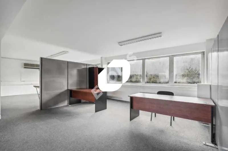 Bureau dans Saint-Leu-la-Forêt à louer - Photo de l’immeuble – Image 2 sur 19