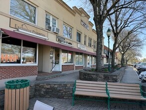 1052-1068 Main St, Newington, CT à louer Photo intérieure– Image 2 sur 5