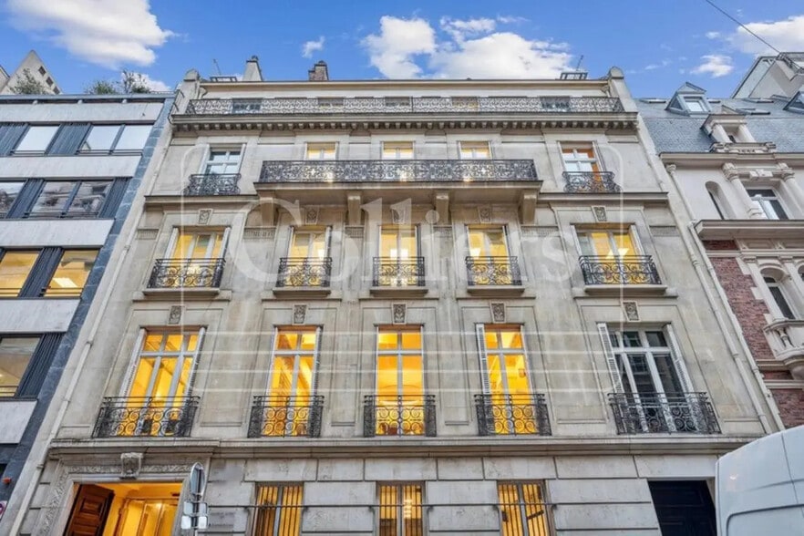 12 Rue Magellan, Paris à louer - Photo de l’immeuble – Image 1 sur 15