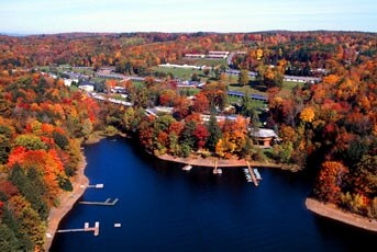 194 Lakeview Dr, Lakeville, PA à vendre - Photo de l’immeuble – Image 3 sur 10