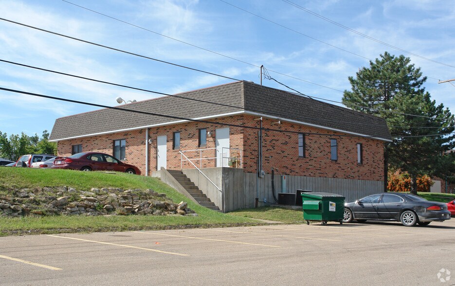 150 SW 30th St, Topeka, KS à vendre - Photo de l’immeuble – Image 2 sur 2