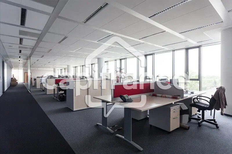 Local commercial dans Balan à louer Photo intérieure– Image 1 sur 2