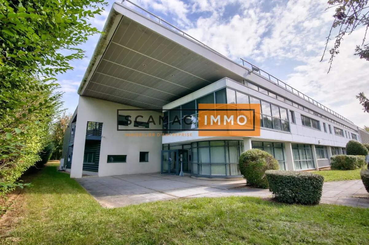 Local d’activités dans Tremblay-en-France à louer Photo de l’immeuble– Image 1 sur 5