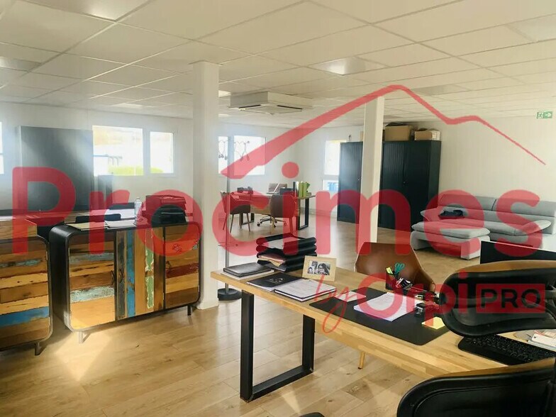 Bureau dans Allonzier-la-Caille à louer - Photo de l’immeuble – Image 1 sur 4