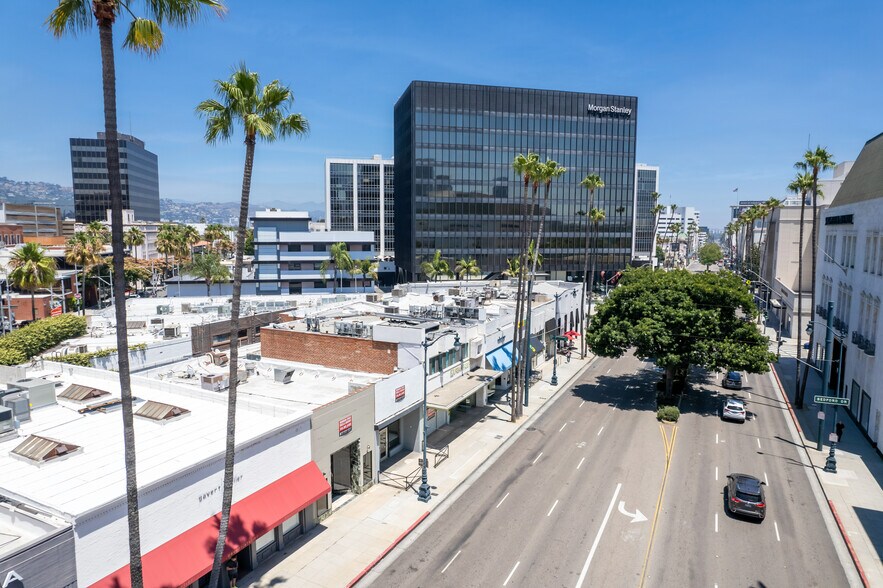 9667-9675 Wilshire Blvd, Beverly Hills, CA à louer - Photo de l’immeuble – Image 2 sur 4