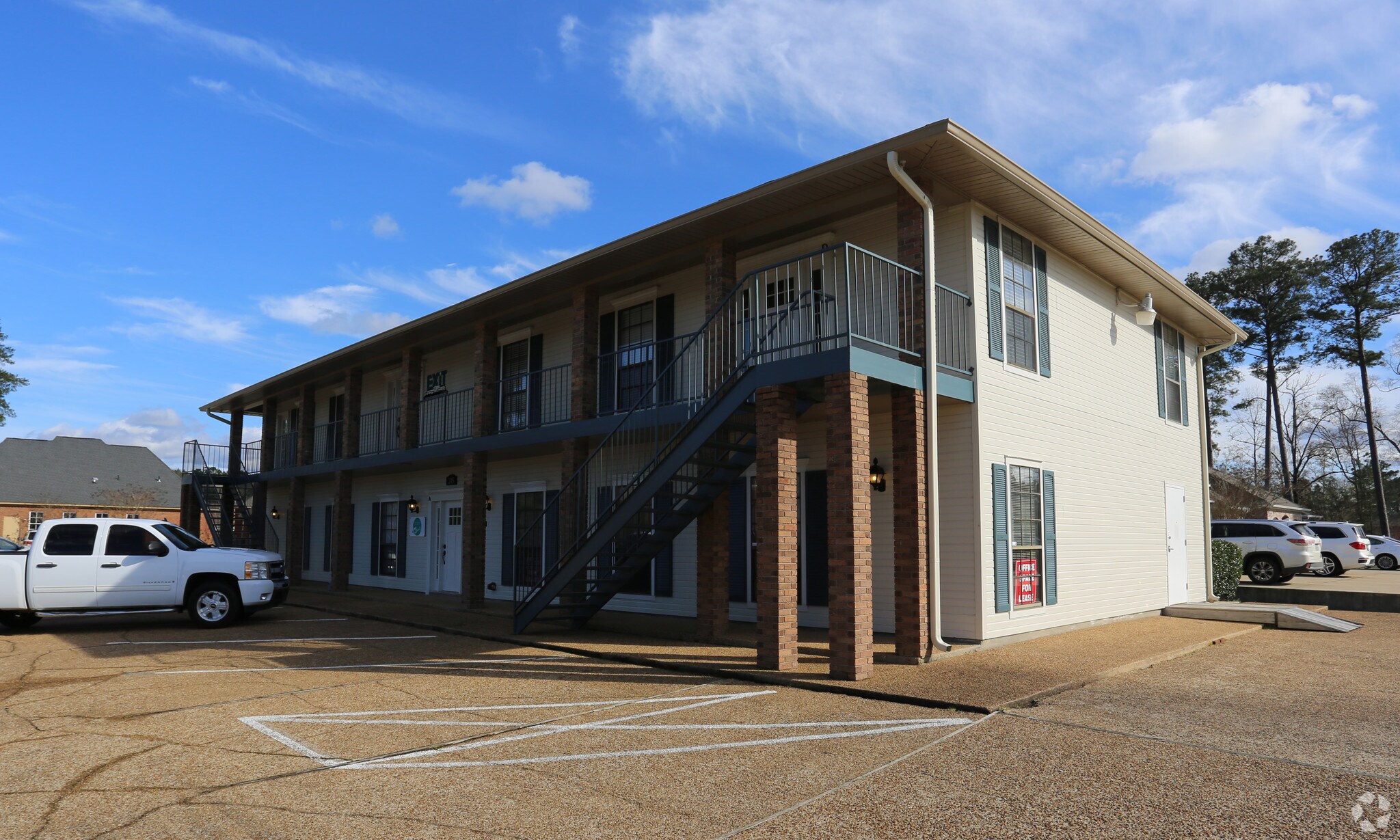 215 Woodline Dr, Flowood, MS à louer Photo principale– Image 1 sur 7