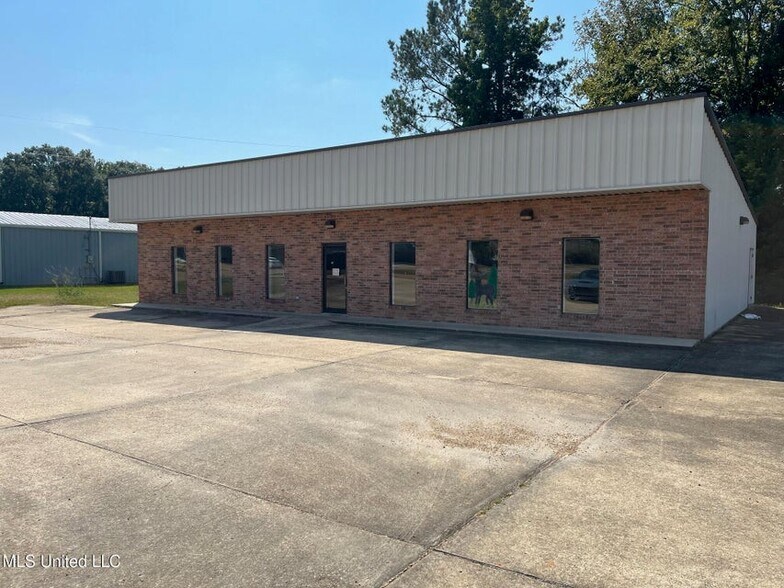 147 W Freedom Dr, Liberty, MS à vendre - Photo de l’immeuble – Image 3 sur 4
