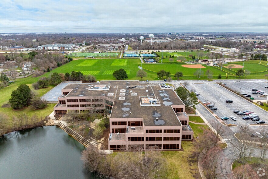 1717 Park St, Naperville, IL à louer - Aérien – Image 2 sur 13
