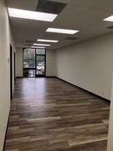 5700 Corsa Ave, Westlake Village, CA à louer Photo intérieure– Image 1 sur 5