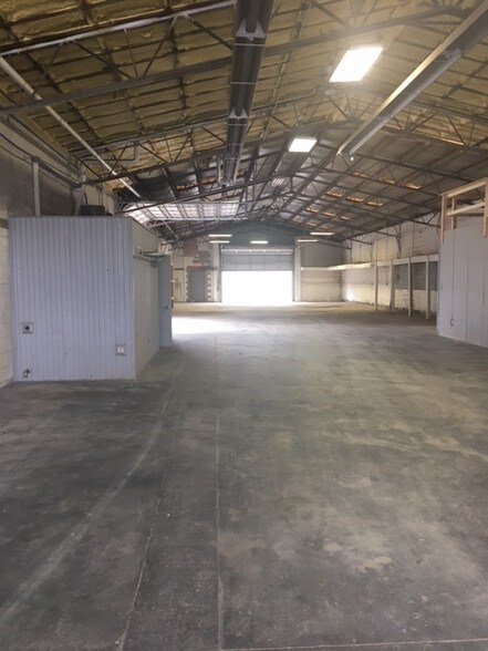 5900 NW 2nd St, Des Moines, IA à vendre - Photo principale – Image 1 sur 30