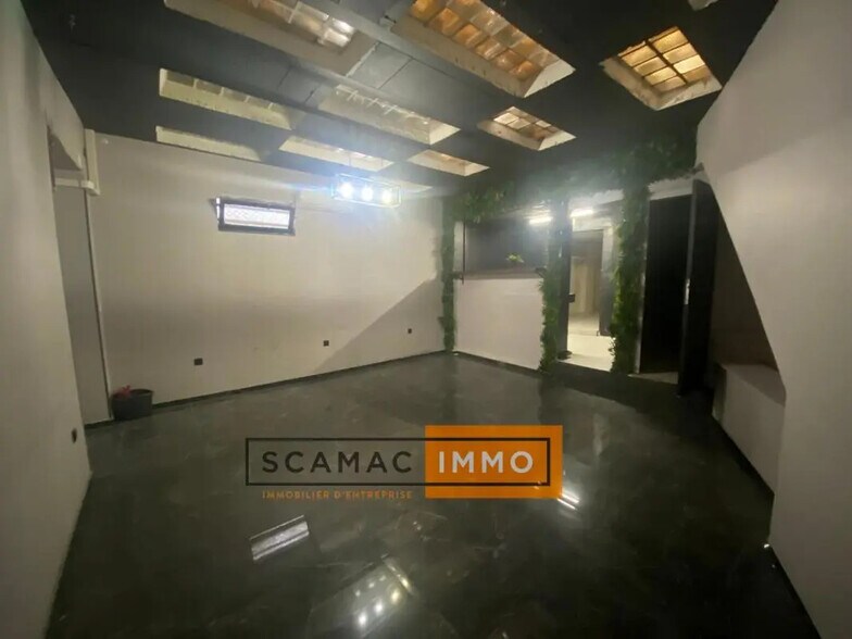 Local commercial dans Marseille à vendre - Photo de l’immeuble – Image 3 sur 5