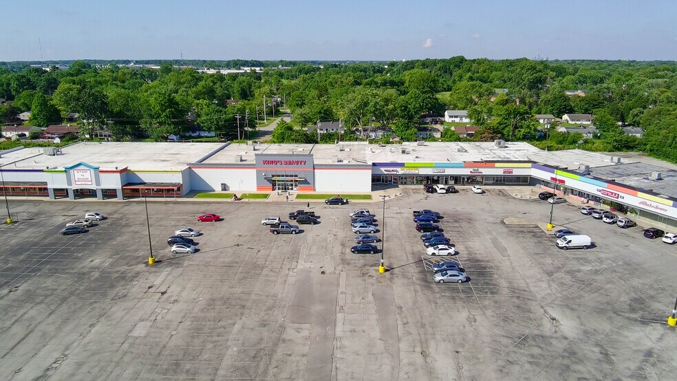 8939 E 38th St, Indianapolis, IN à louer - Photo de l’immeuble – Image 2 sur 24