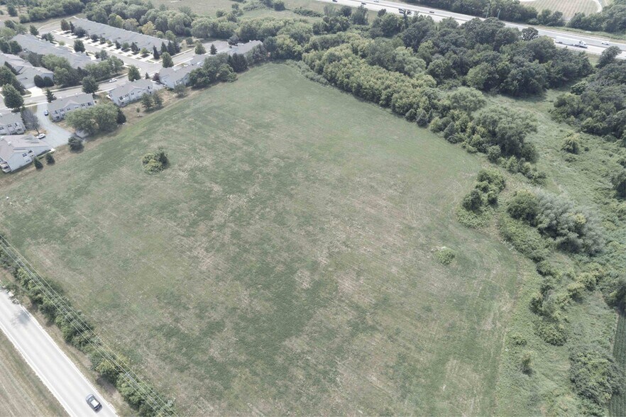1516 Lyford Rd, Rockford, IL à vendre - Photo de l’immeuble – Image 3 sur 4