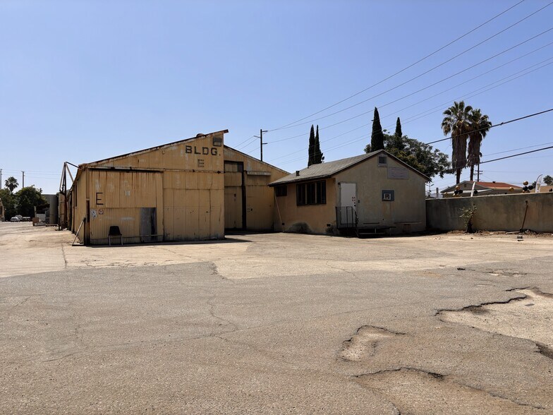 15131 E Clark Ave, City Of Industry, CA à louer - Photo de l’immeuble – Image 2 sur 2