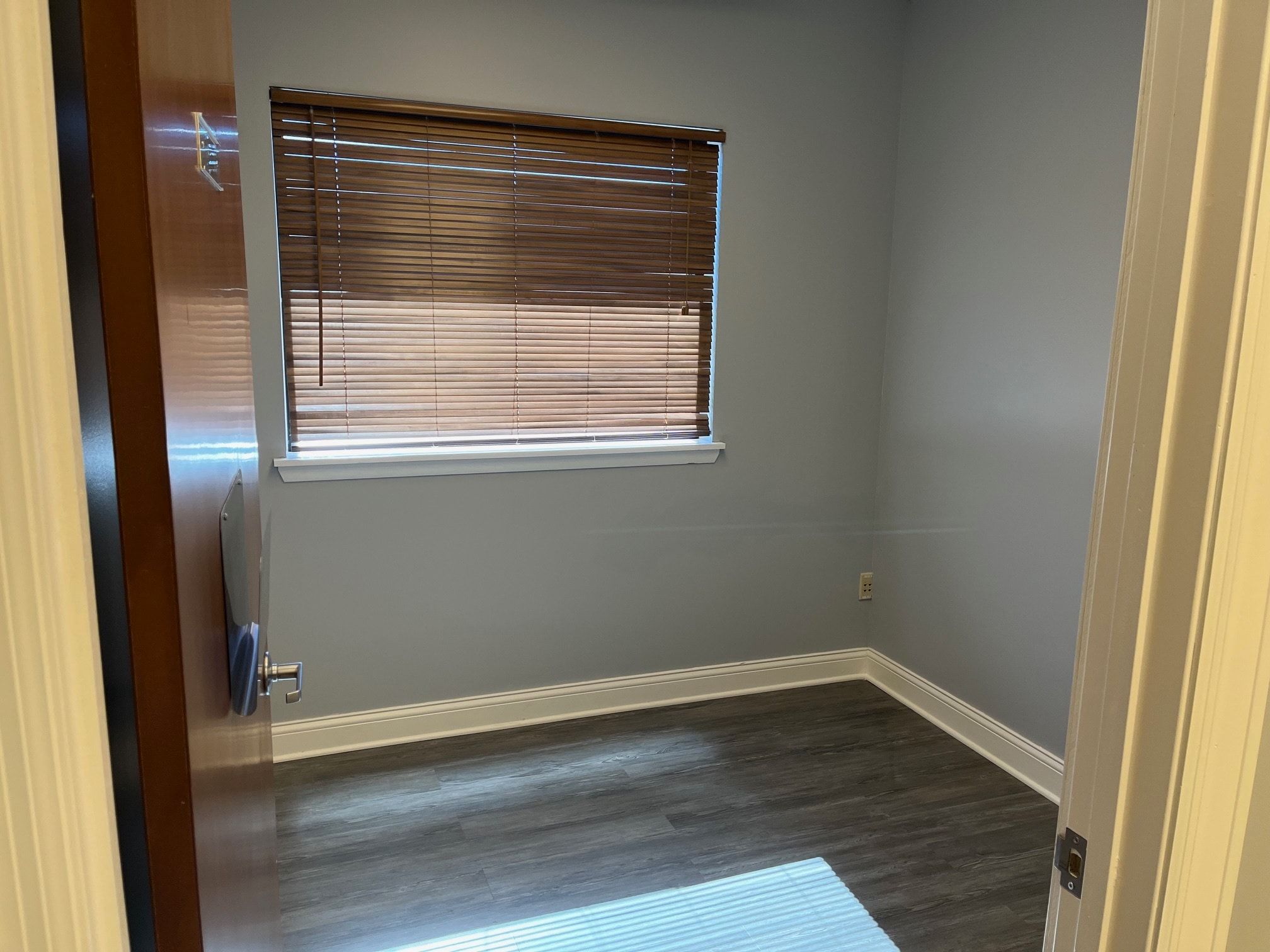 4003 Plainfield-Naperville Rd, Naperville, IL à louer Photo intérieure– Image 1 sur 1