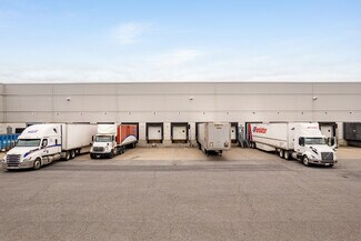 Plus de détails pour 2199 Boul Fernand-Lafontaine, Longueuil, QC - Industriel/Logistique à louer