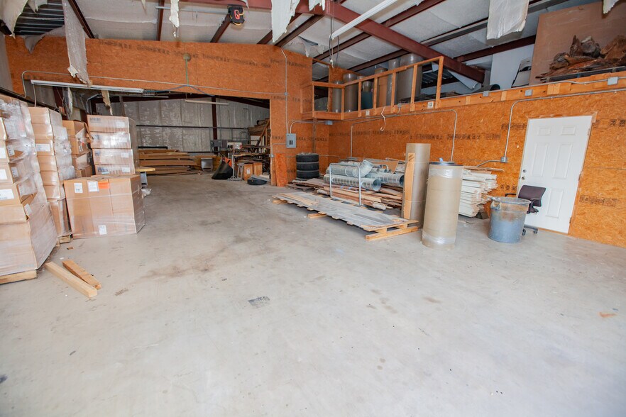 5711 Monaco Cir, San Antonio, TX à louer - Photo de l’immeuble – Image 3 sur 18
