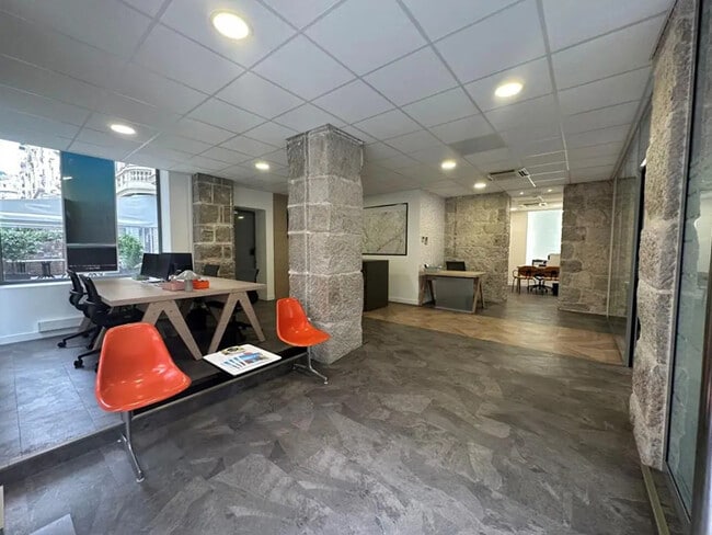 Plus de détails pour Local commercial à louer