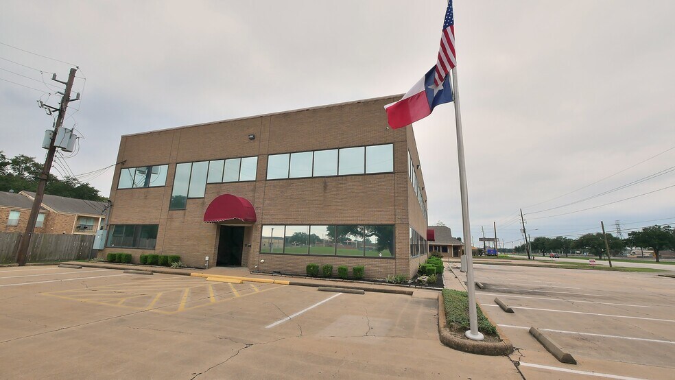 6701 Highway Blvd, Katy, TX à louer - Photo de l’immeuble – Image 3 sur 9