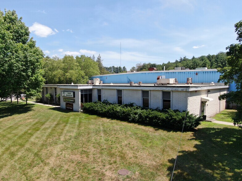 555 Main St, Hudson, MA à vendre - Photo de l’immeuble – Image 2 sur 9