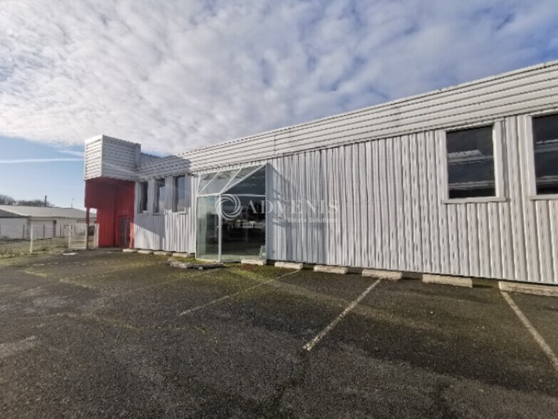 Local d'activités dans Plérin à vendre - Photo de l’immeuble – Image 1 sur 11