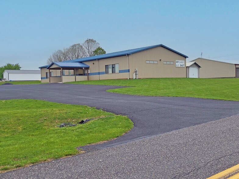 201 Sunset Blvd E, Chambersburg, PA à vendre - Photo de l’immeuble – Image 2 sur 25