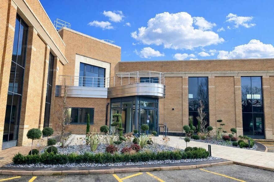 Woodlands, Bradley Stoke à louer - Photo de l’immeuble – Image 3 sur 41
