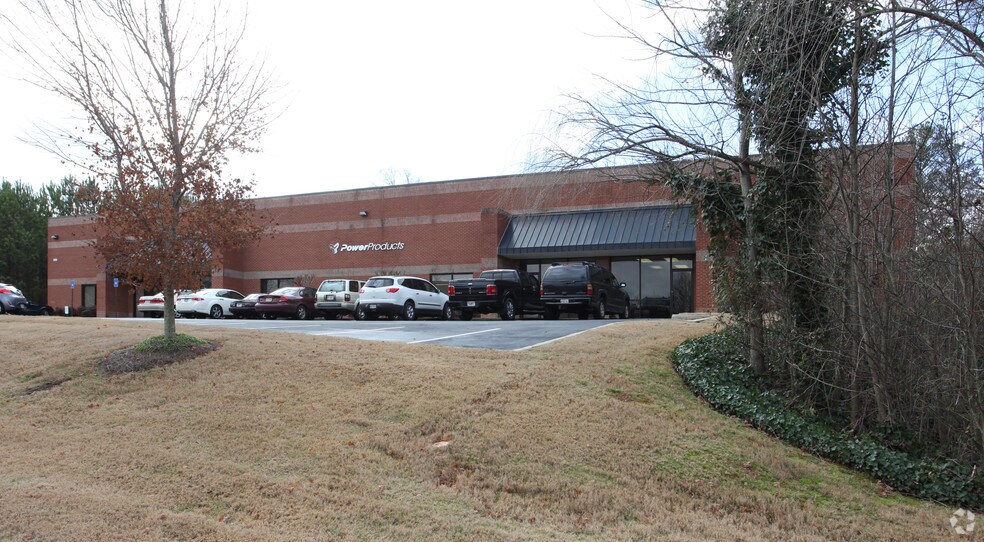 2170 Brandon Trl, Alpharetta, GA à louer - Photo de l’immeuble – Image 3 sur 11