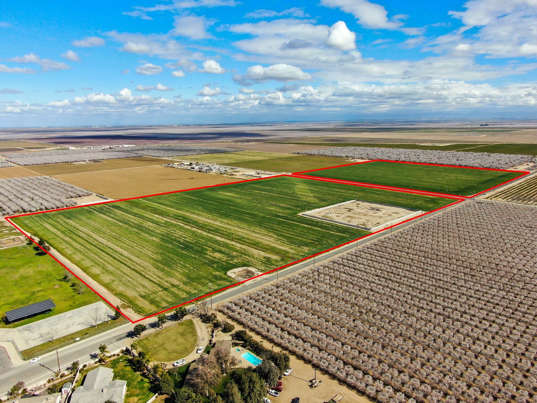 Beech Ave, Shafter, CA à vendre Photo de l’immeuble– Image 1 sur 10