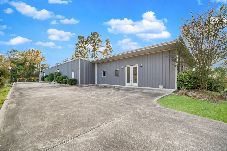 32219 Tamina Rd, Magnolia, TX à louer - Photo principale – Image 3 sur 49
