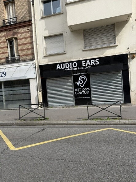 Local commercial dans Paris à louer - Photo de l’immeuble – Image 2 sur 2