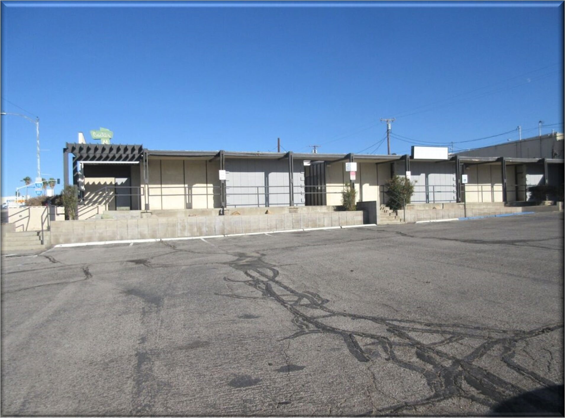 900-914 E Main St, Barstow, CA à vendre Photo principale– Image 1 sur 7