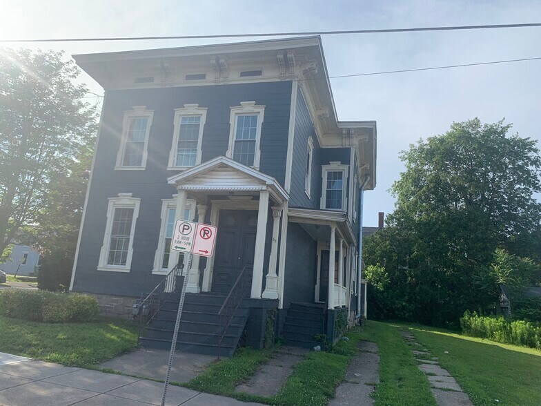65 W Bridge St, Oswego, NY à vendre - Photo de l’immeuble – Image 3 sur 62