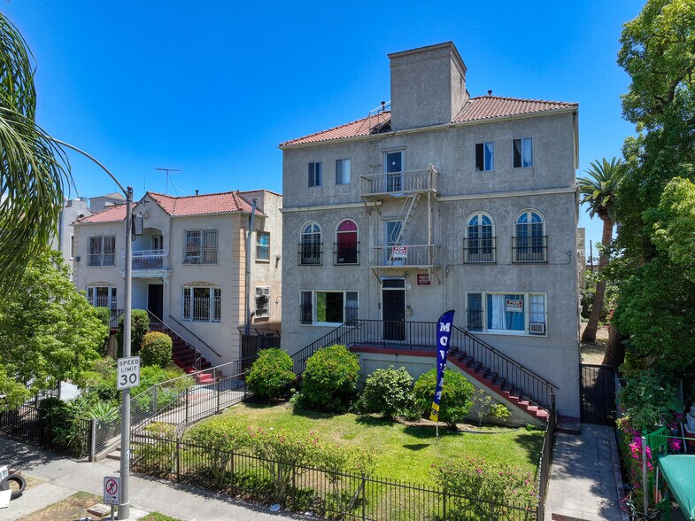 4160 Rosewood Ave, Los Angeles, CA à vendre - Photo de l’immeuble – Image 2 sur 16