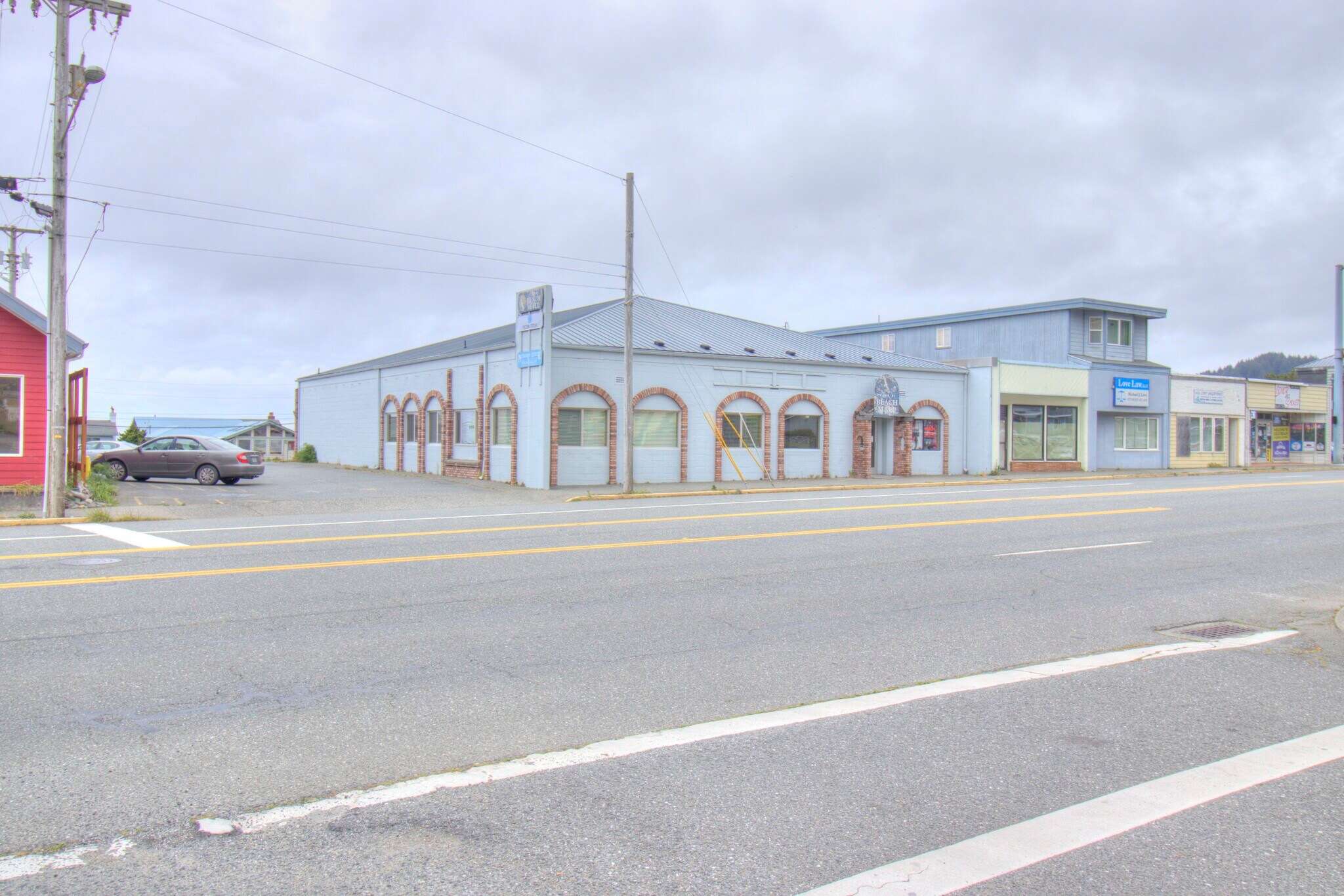 29820 Ellensburg Ave, Gold Beach, OR à vendre Photo de l’immeuble– Image 1 sur 26
