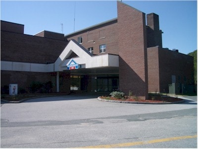 260-262 Cottage St, Littleton, NH à louer - Photo principale – Image 1 sur 8