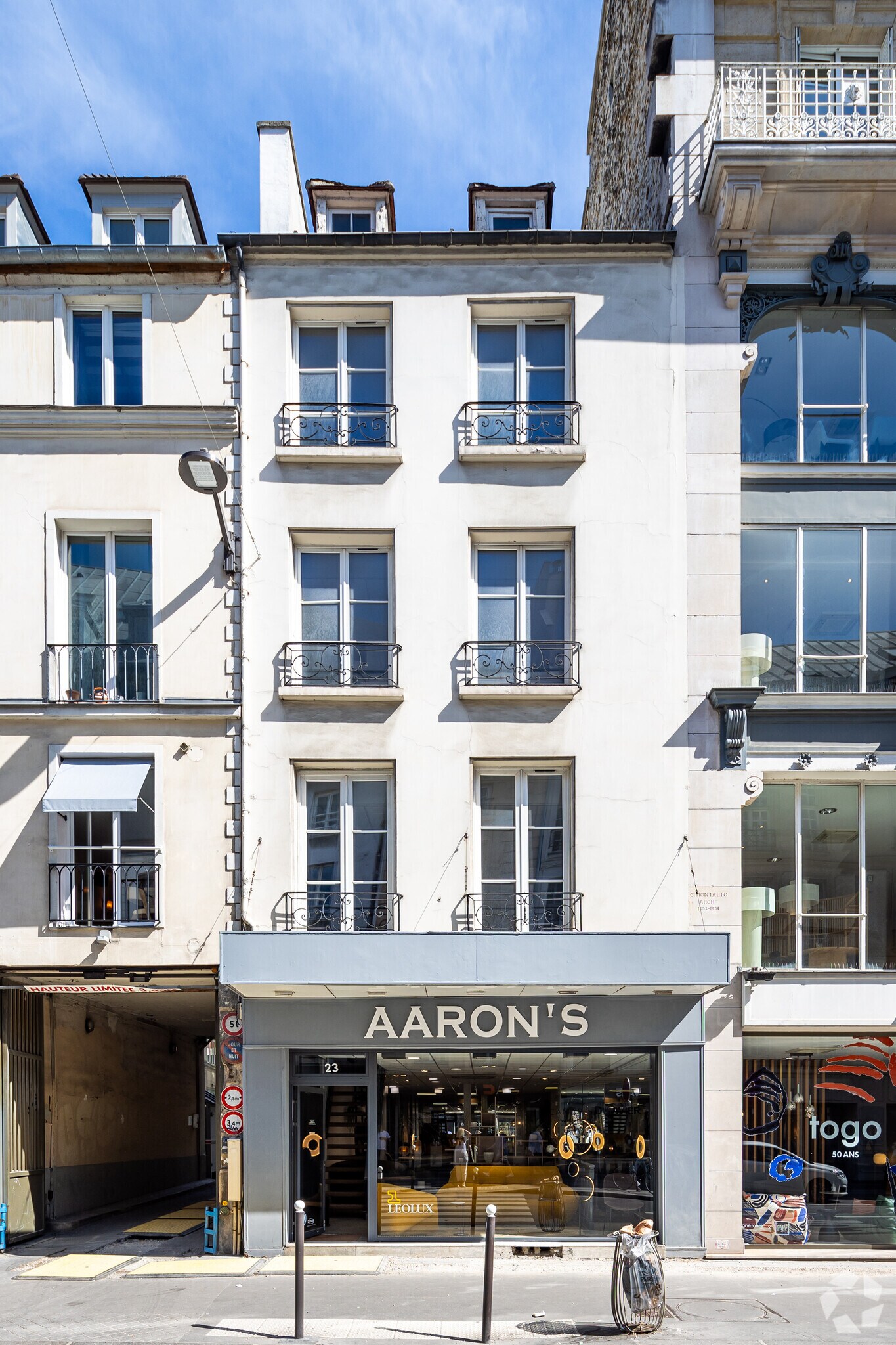 Rue Du Faubourg Saint-Antoine, Paris à louer Photo principale– Image 1 sur 2