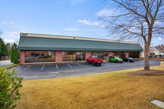 5067 Bristol Industrial Way, Buford, GA à louer Photo de l’immeuble– Image 2 sur 11