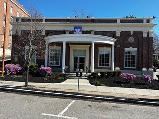 Plus de détails pour 55 E Main St, Mount Kisco, NY - Local commercial à louer